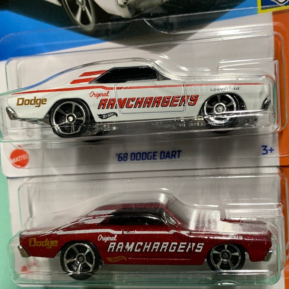 68 Dodge Dart Muscle Mania Car Lot - Red and White